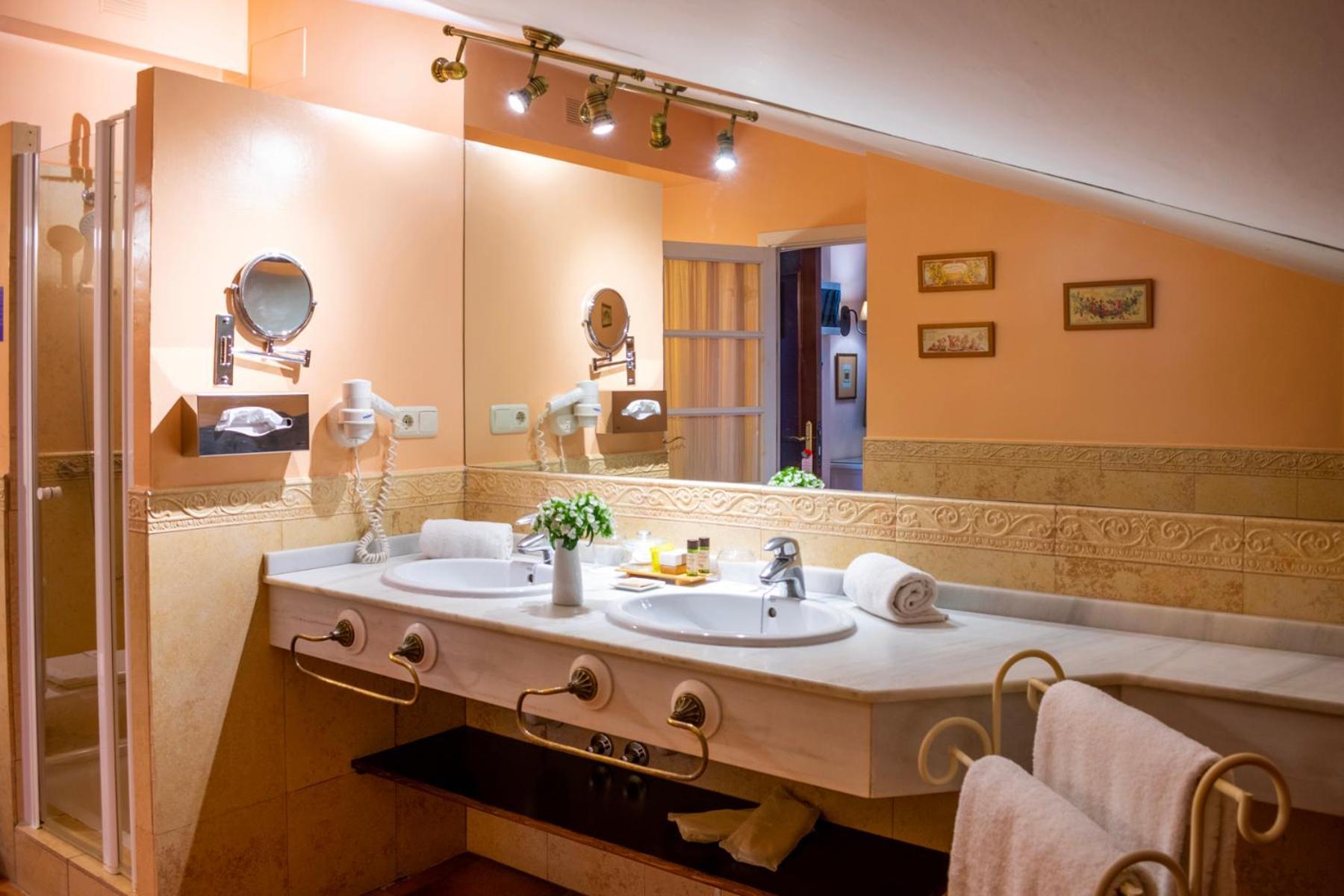 Hotel Veracruz Утрера Екстериор снимка
