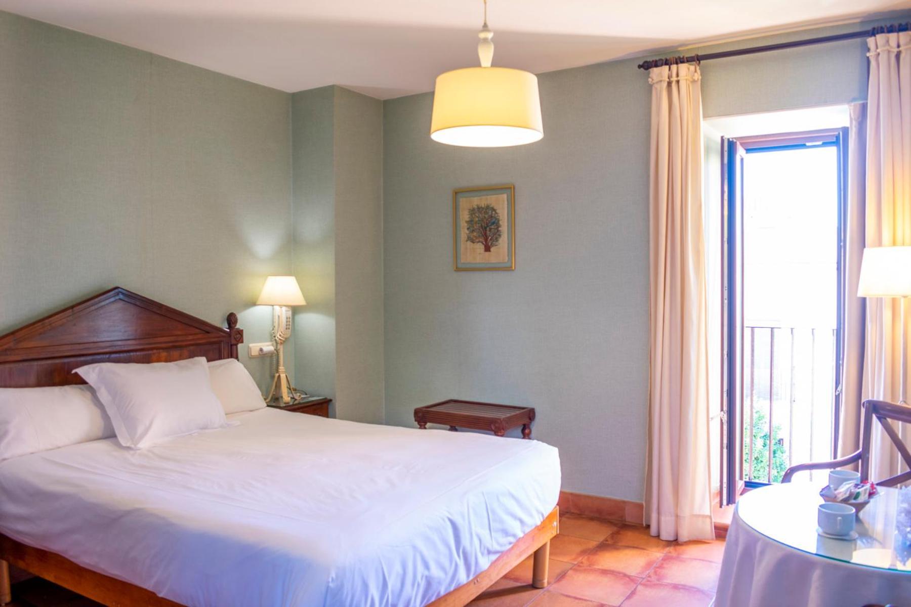 Hotel Veracruz Утрера Екстериор снимка